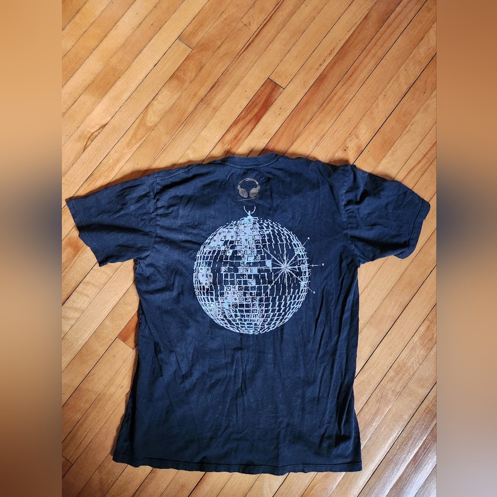 Stayin' Alive tshirt, size XL